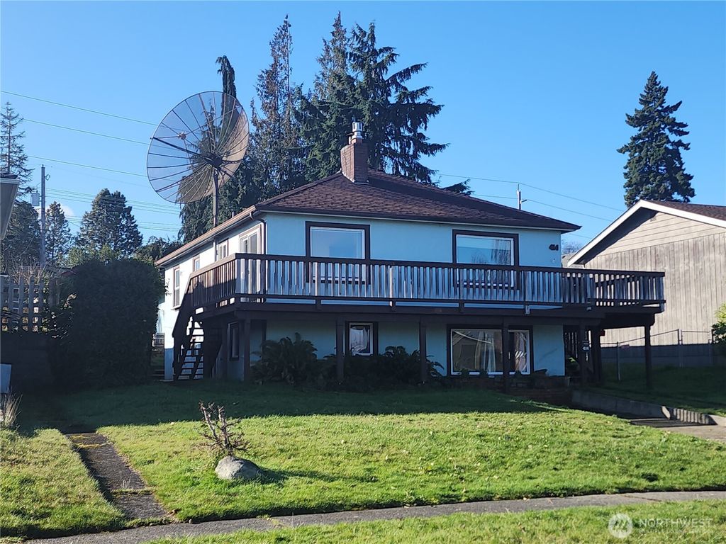 414 E 12th Street, Port Angeles, WA 98362