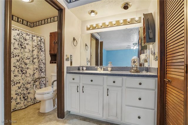 3407 US Route 422, Southington, OH 44470