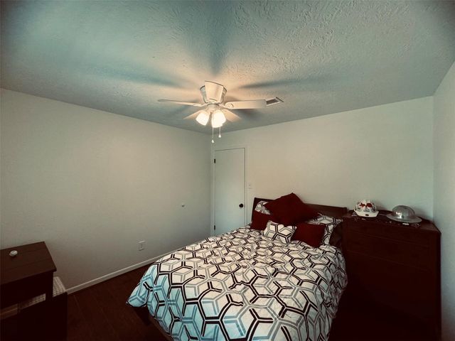 364 Charmaine Drive E, Woodville, TX 75979