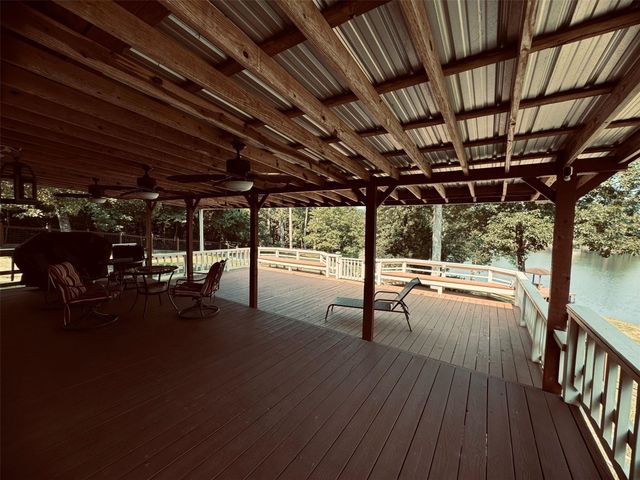 364 Charmaine Drive E, Woodville, TX 75979