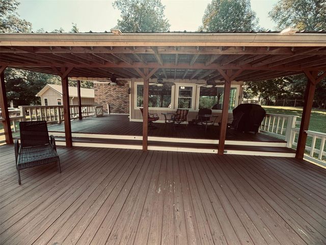 364 Charmaine Drive E, Woodville, TX 75979