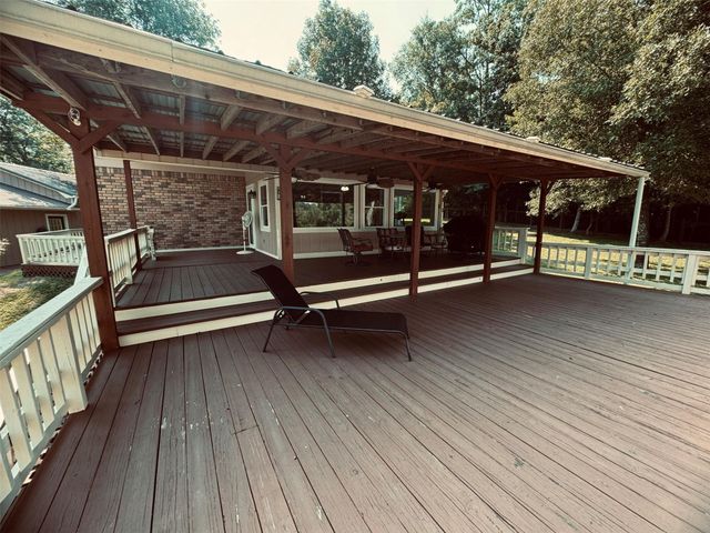 364 Charmaine Drive E, Woodville, TX 75979