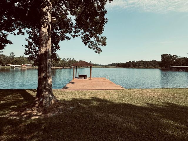 364 Charmaine Drive E, Woodville, TX 75979