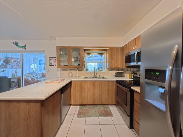 4423 YORK DRIVE, Bradenton, FL 34207