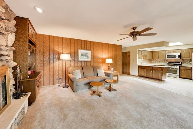 16W671 Fern Street, Willowbrook, IL 60527