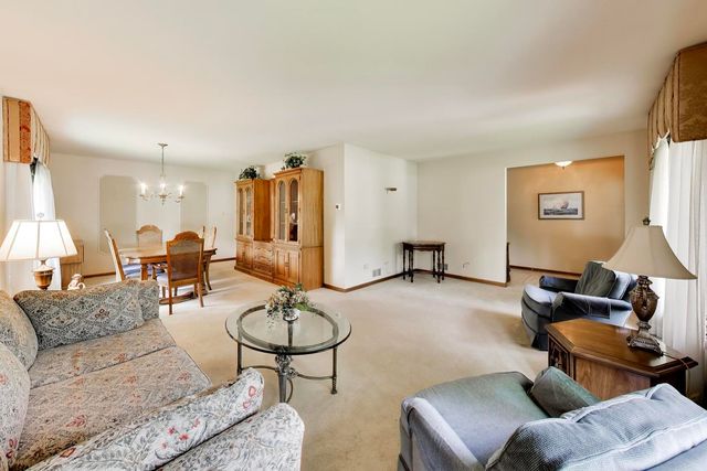 16W671 Fern Street, Willowbrook, IL 60527
