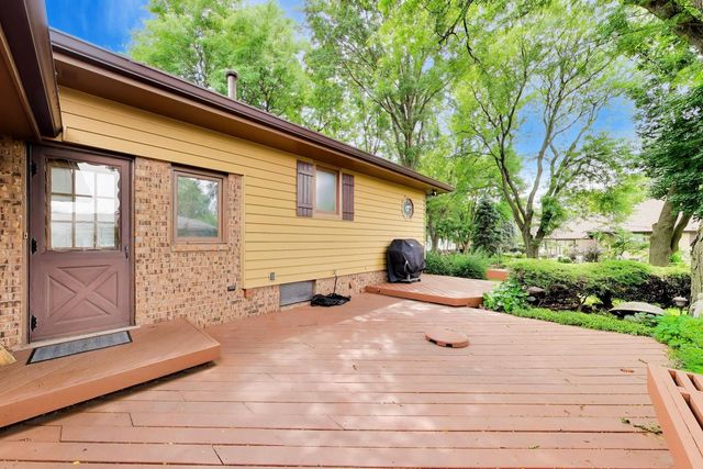 16W671 Fern Street, Willowbrook, IL 60527