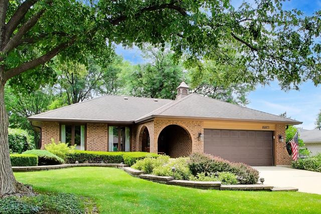 16W671 Fern Street, Willowbrook, IL 60527