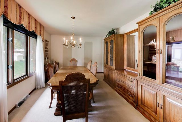 16W671 Fern Street, Willowbrook, IL 60527