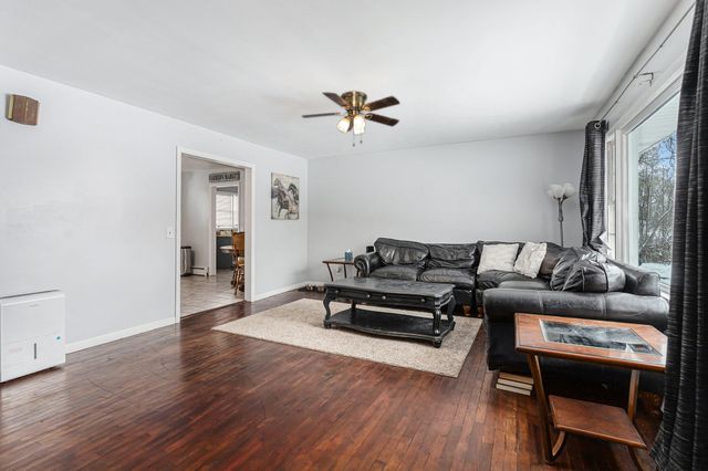 13774 Shaftsburg Road, Perry, MI 48872