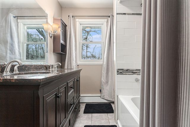 13774 Shaftsburg Road, Perry, MI 48872