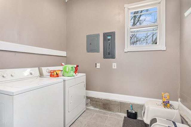 13774 Shaftsburg Road, Perry, MI 48872