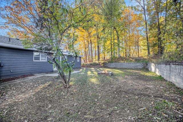 13774 Shaftsburg Road, Perry, MI 48872