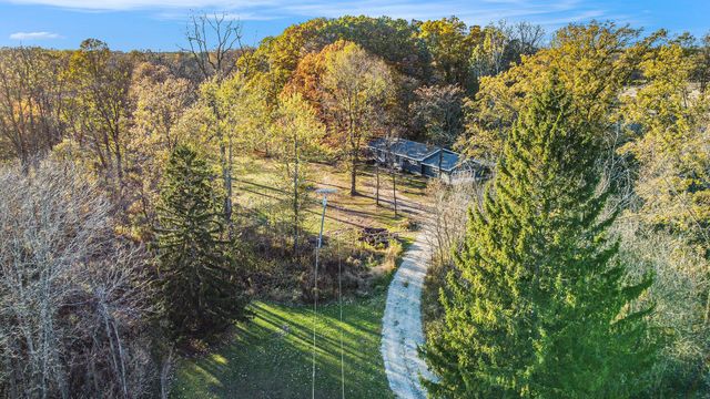 13774 Shaftsburg Road, Perry, MI 48872