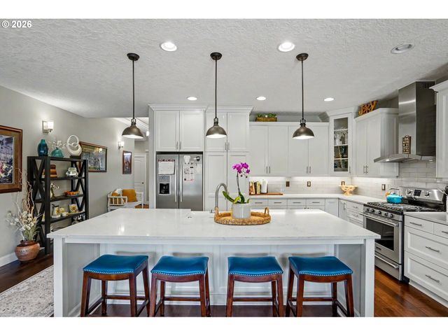 5918 SORRENTO St, Salem, OR 97306