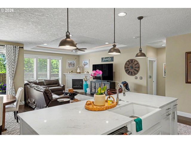5918 SORRENTO St, Salem, OR 97306