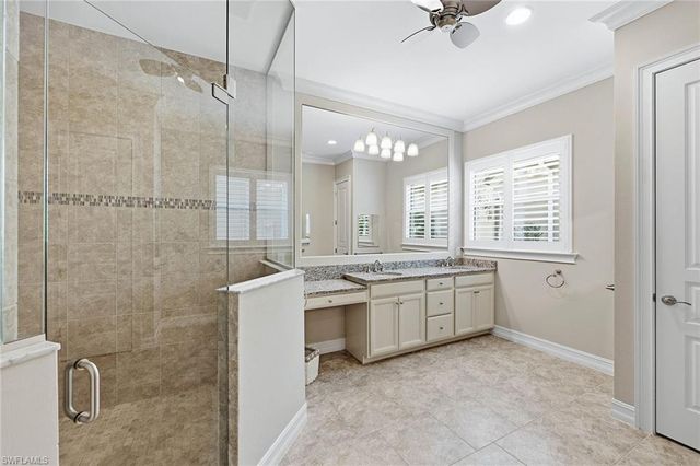 9446 Lagomar CT, Naples, FL 34114