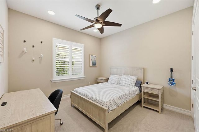 9446 Lagomar CT, Naples, FL 34114