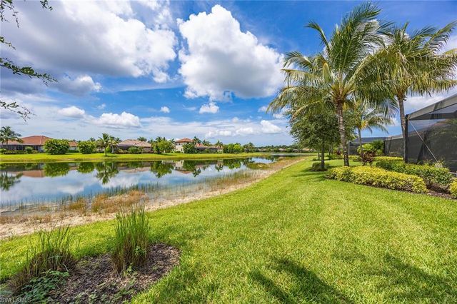 9446 Lagomar CT, Naples, FL 34114