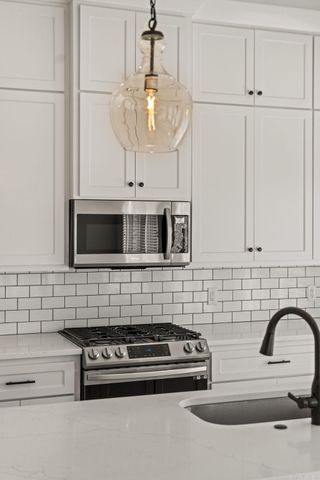 2321 Bridgegate Dr, Conway, AR 72034