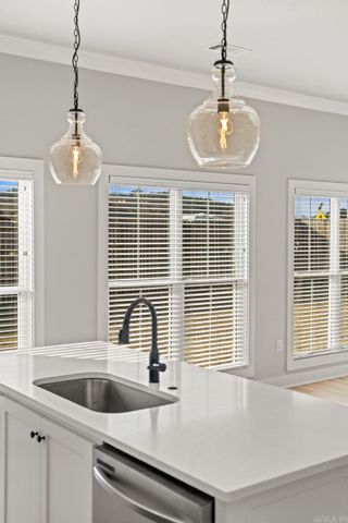 2321 Bridgegate Dr, Conway, AR 72034