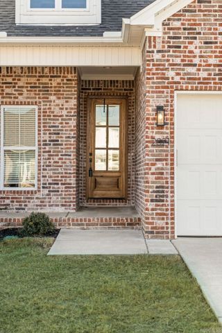 2321 Bridgegate Dr, Conway, AR 72034