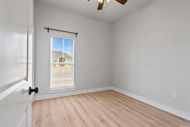 2321 Bridgegate Dr, Conway, AR 72034