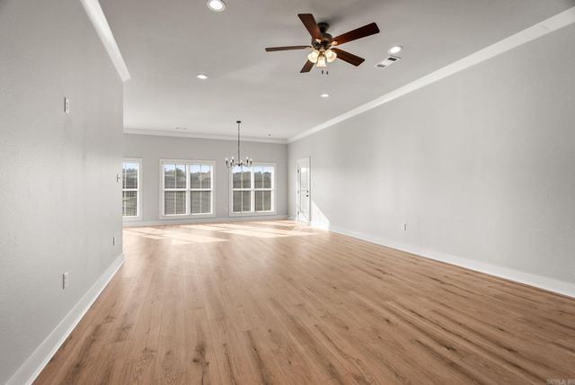 2321 Bridgegate Dr, Conway, AR 72034