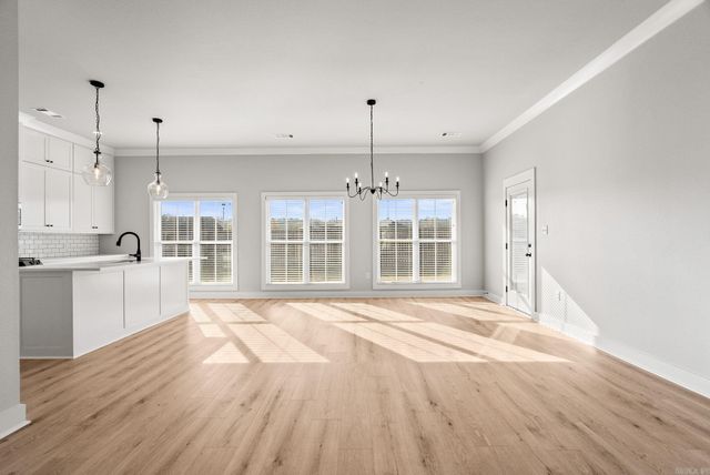 2321 Bridgegate Dr, Conway, AR 72034