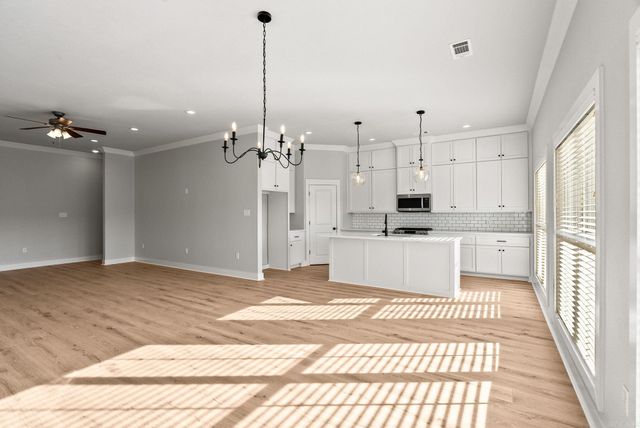 2321 Bridgegate Dr, Conway, AR 72034