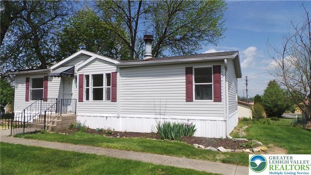 15 Canterbury Court, Forks Twp, PA 18040