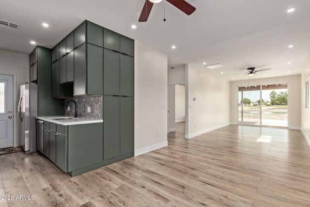 11437 W LAKESHORE Drive, Youngtown, AZ 85363