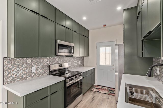 11437 W LAKESHORE Drive, Youngtown, AZ 85363