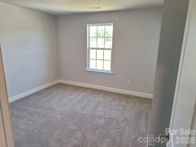 192 Mountain Island Drive 13, Statesville, NC 28677