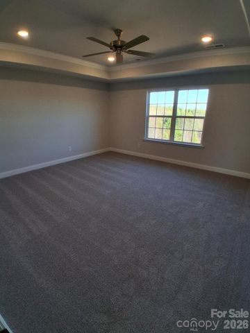 192 Mountain Island Drive 13, Statesville, NC 28677