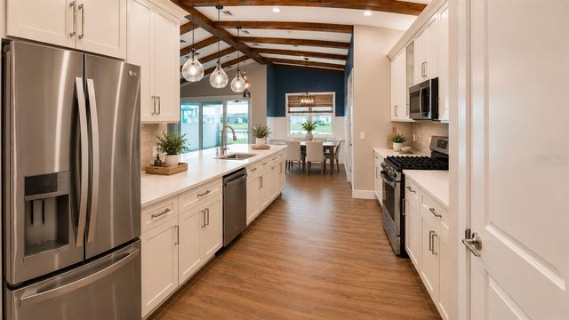 8075 SLIPWAY DRIVE, Sarasota, FL 34240