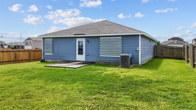 5815 Rainbow Road, Baytown, TX 77523