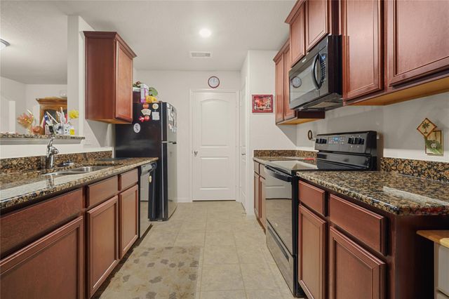 5815 Rainbow Road, Baytown, TX 77523