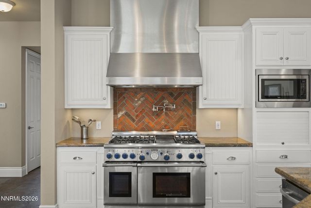 285 School House Drive, Genoa, NV 89411