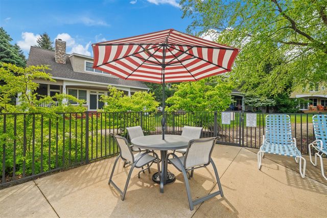 222 S Whittaker Street G, New Buffalo, MI 49117