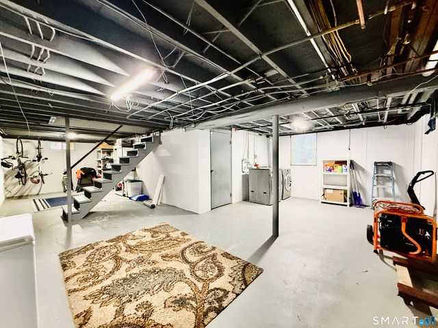 99 Quinsey Drive, Bridgeport, CT 06606