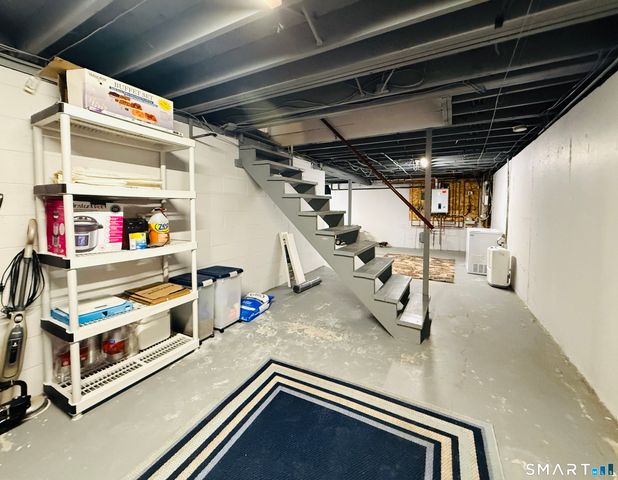 99 Quinsey Drive, Bridgeport, CT 06606