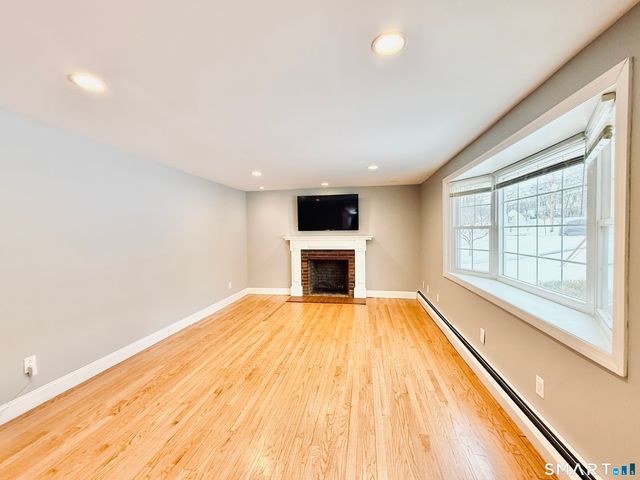 99 Quinsey Drive, Bridgeport, CT 06606