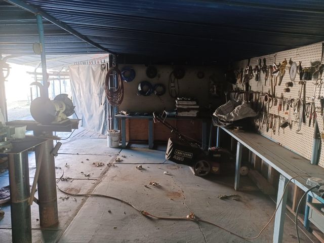 1841 N Burns Ave, Wichita, KS 67203