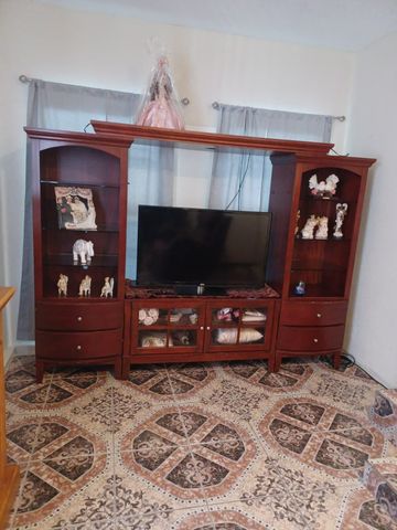 1841 N Burns Ave, Wichita, KS 67203