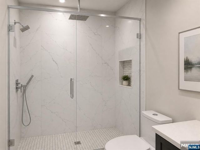 112 Old Tappan Road, Old Tappan, NJ 07675