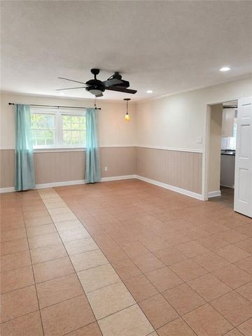 5045 Fox Forest, Lilburn, GA 30047