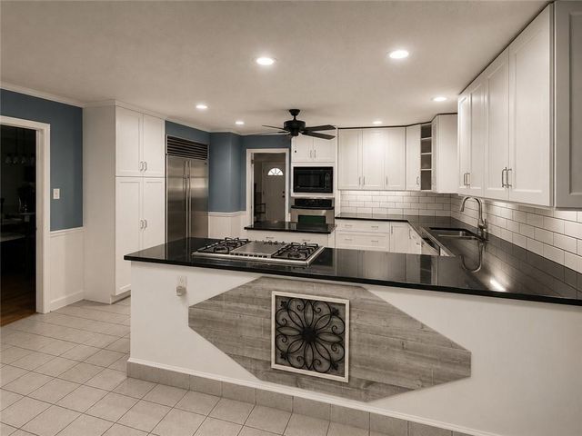 5045 Fox Forest, Lilburn, GA 30047