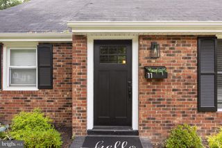 11 E SUTTON AVE, Moorestown, NJ 08057