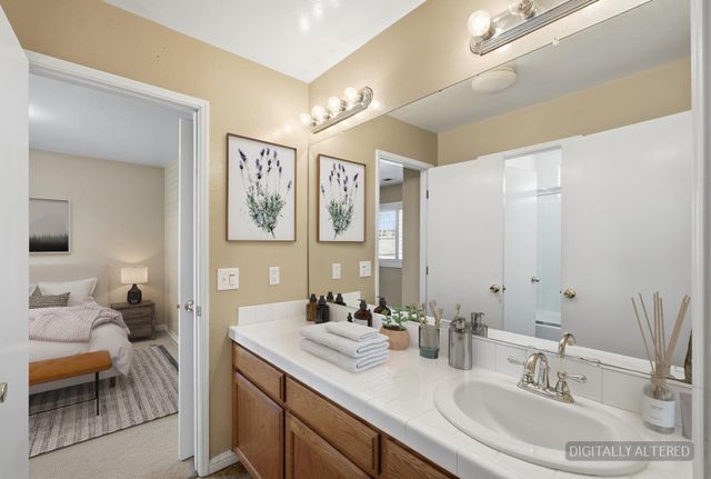 6229 W Ceres, Visalia, CA 93291